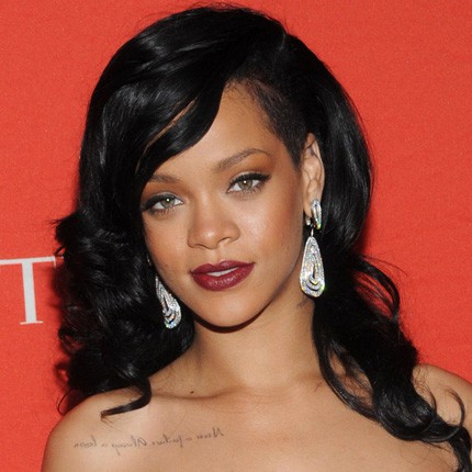 Rihanna-avec-maquillage_current_new_diaporama