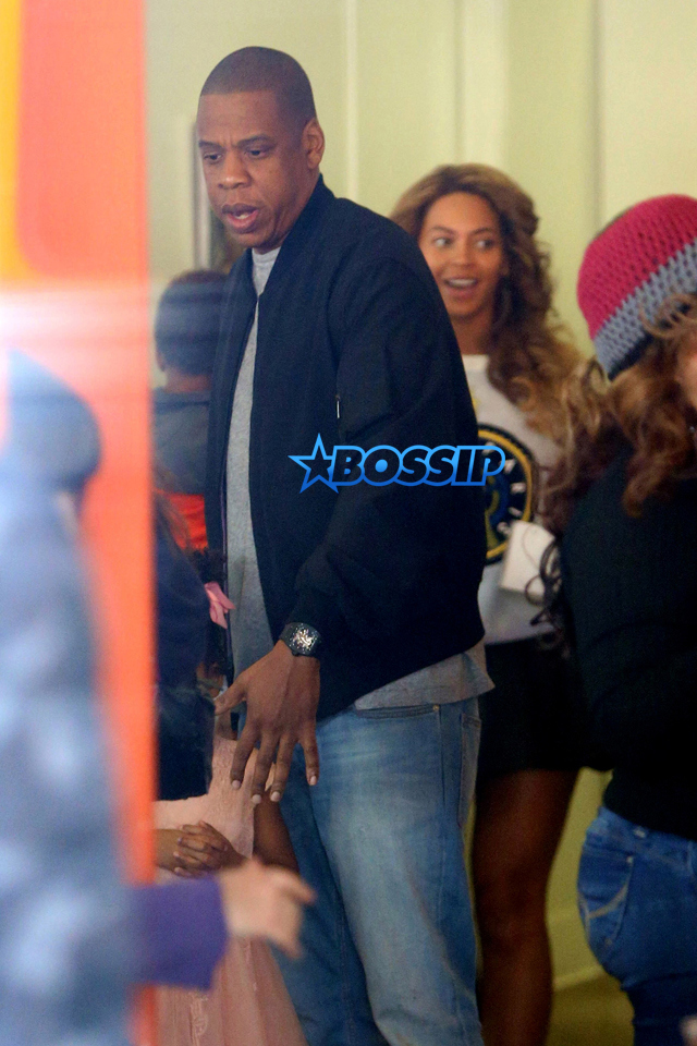 *EXCLUSIVE* West Hollywood, CA - Beyonce and Jay Z celebrate their daughter Blue Ivy Carter's birthday at Cake Mix in Weho on Sunday. Blue Ivy turned 4 year old on January 7th. There were many guests in attendance and the family shared hugs with each other. Blue Ivy wore a cute pink tulle dress to the party. AKM-GSI January 10, 2016 To License These Photos, Please Contact : Steve Ginsburg (310) 505-8447 (323) 423-9397 steve@akmgsi.com sales@akmgsi.com or Maria Buda (917) 242-1505 mbuda@akmgsi.com ginsburgspalyinc@gmail.com