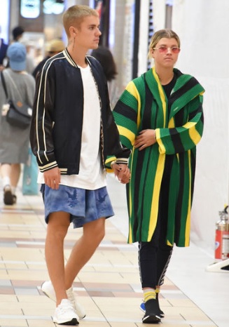 justin-bieber-sofia-richie-2016